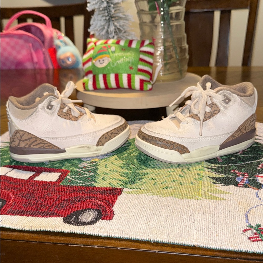 Jordan Kids Sneakers in Beige and Brown